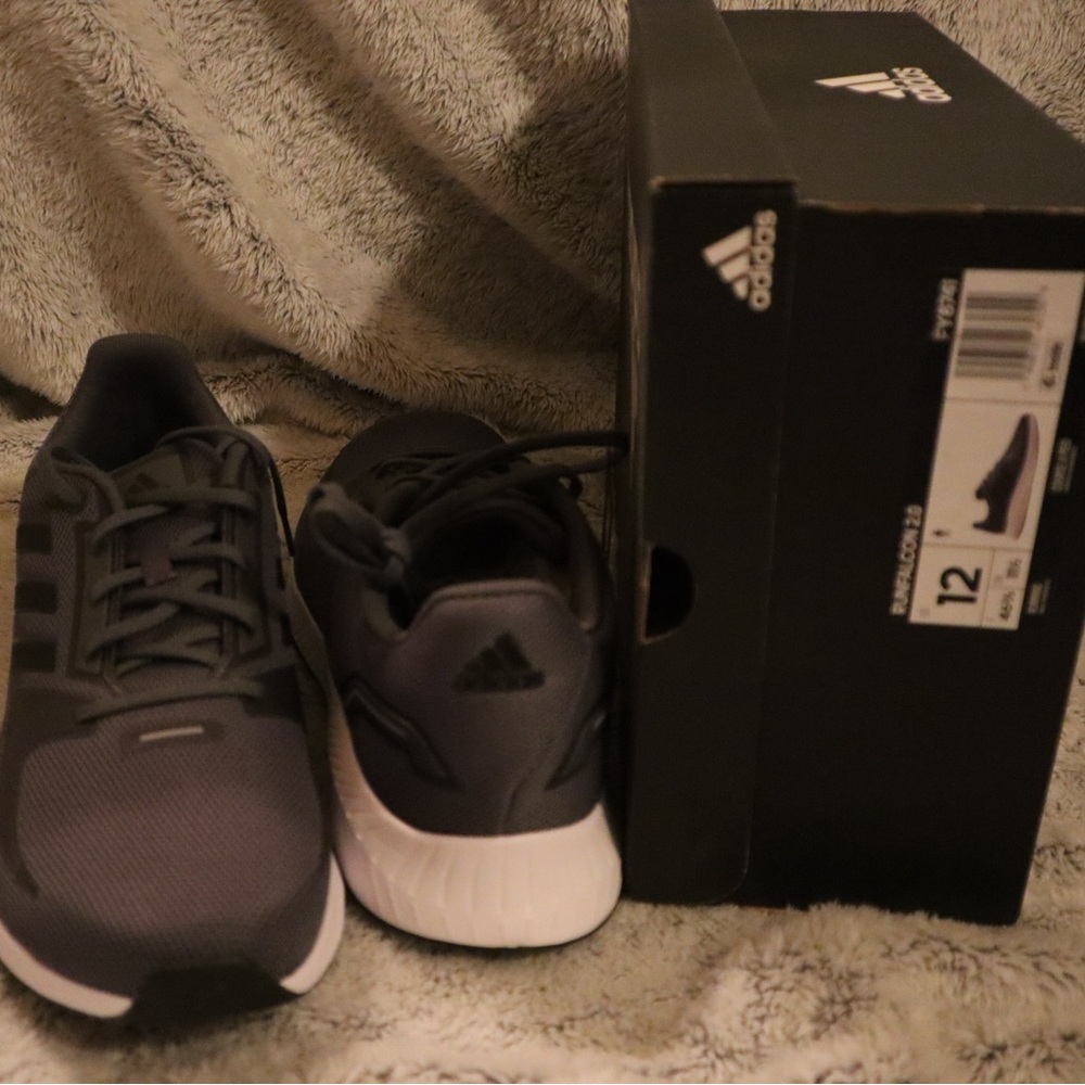 Running Shoes